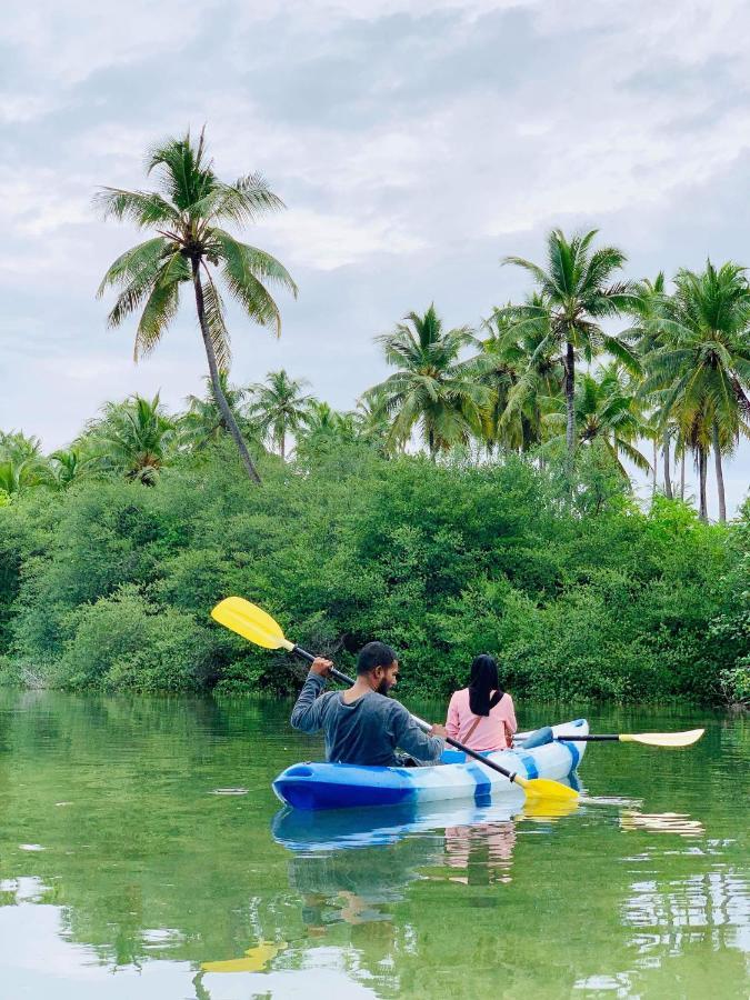 Cozy, Comfy Homestay Addu City Exterior photo